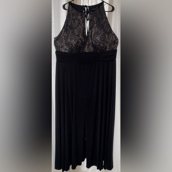 Laura Dresses & Skirts - Elegant navy Lace Maxi Dress